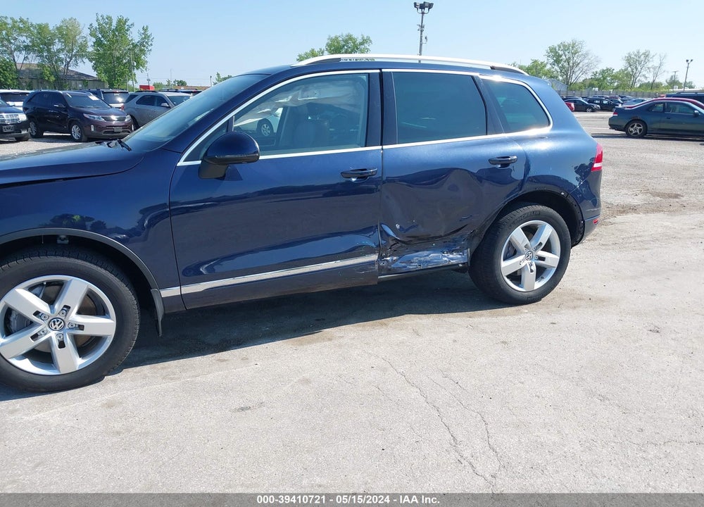 2013 VOLKSWAGEN TOUAREG HYBRID VIN: WVGEG9BP9DD012156
