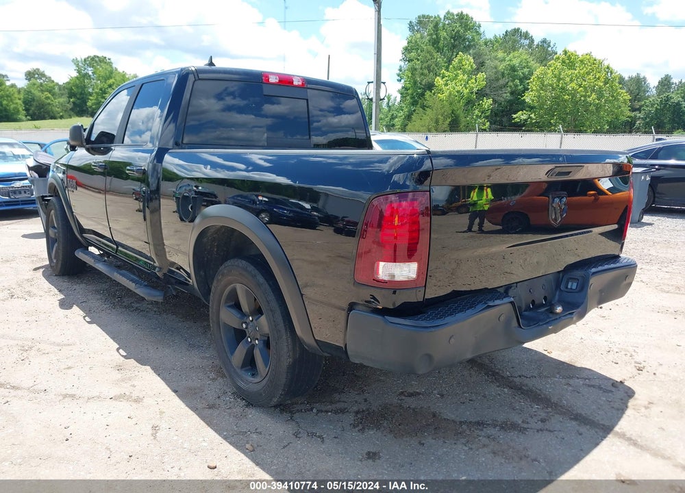 2019 RAM 1500 CLASSIC WARLOCK QUAD CAB 4X2 6'4 BOX VIN: 1C6RR6GG8KS618619