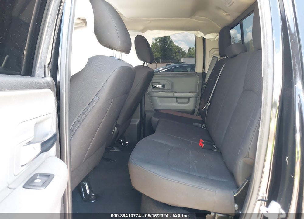 2019 RAM 1500 CLASSIC WARLOCK QUAD CAB 4X2 6'4 BOX VIN: 1C6RR6GG8KS618619