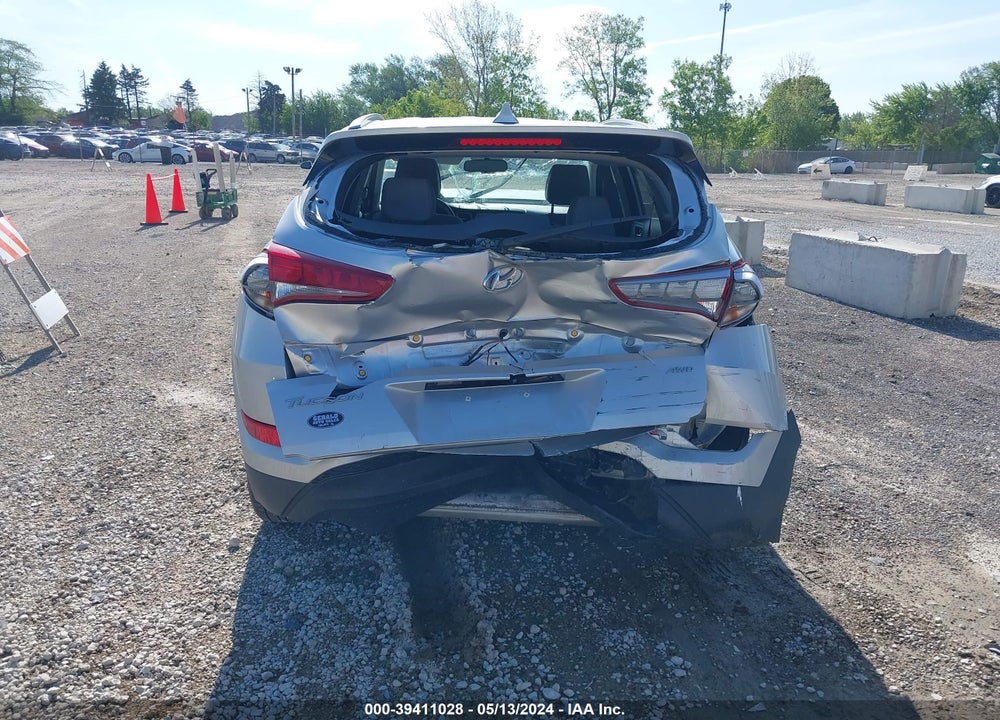 2018 HYUNDAI TUCSON SEL VIN: KM8J3CA49JU757144