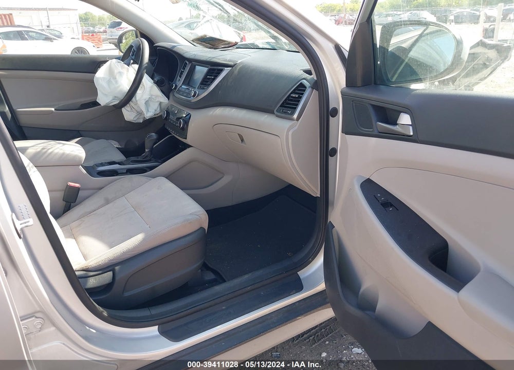 2018 HYUNDAI TUCSON SEL VIN: KM8J3CA49JU757144