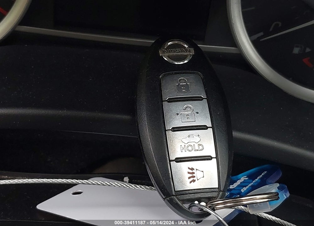 2018 NISSAN SENTRA SR VIN: 3N1AB7APXJY247815