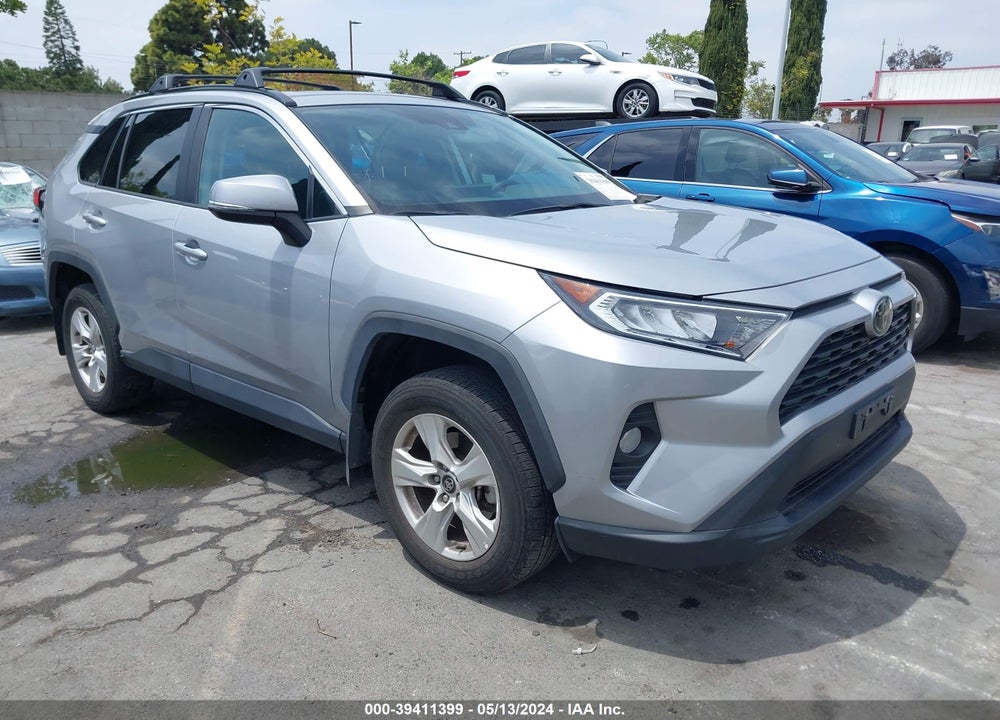 2021 TOYOTA RAV4 XLE VIN: 2T3W1RFV5MW109683