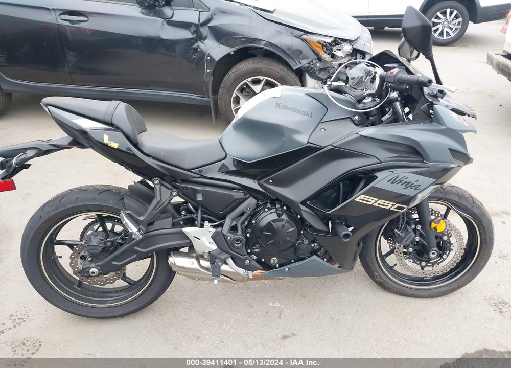 2024 KAWASAKI EX650 P VIN: ML5EXEP12RDAC4019