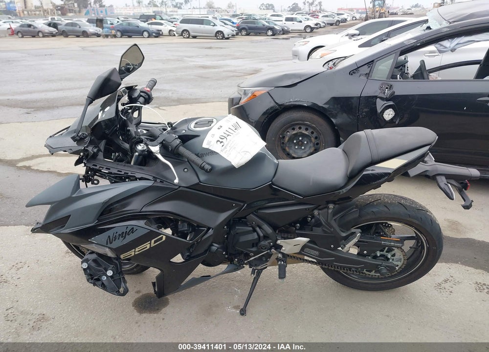 2024 KAWASAKI EX650 P VIN: ML5EXEP12RDAC4019