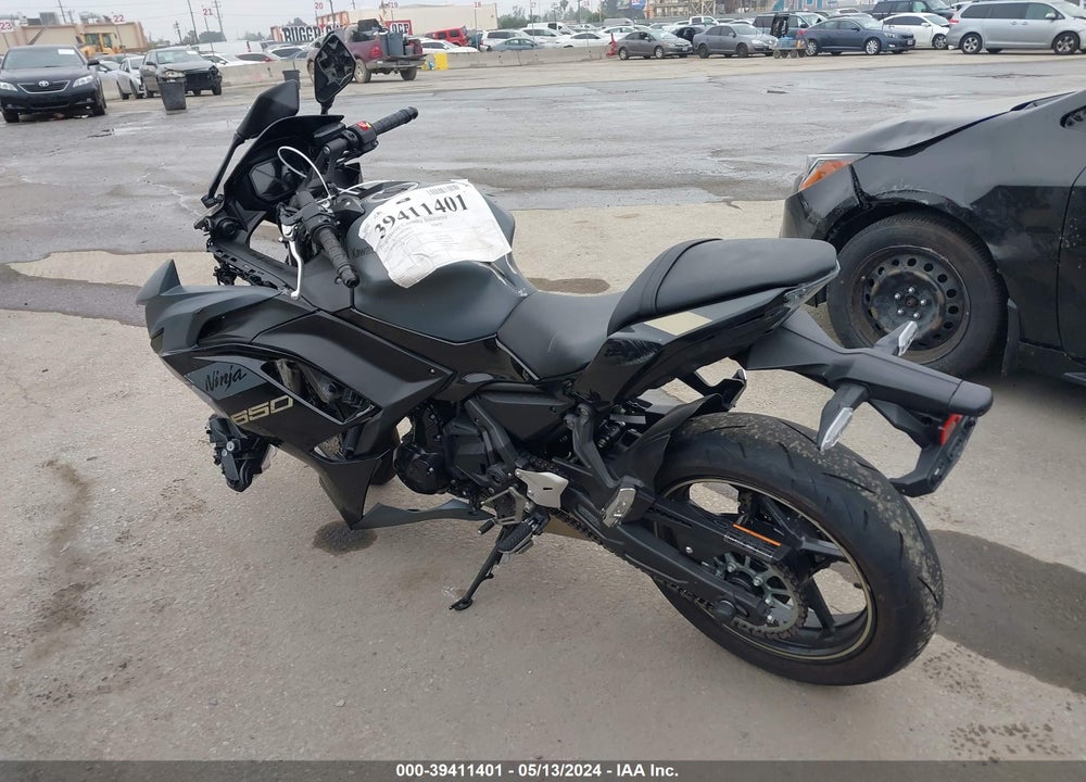 2024 KAWASAKI EX650 P VIN: ML5EXEP12RDAC4019