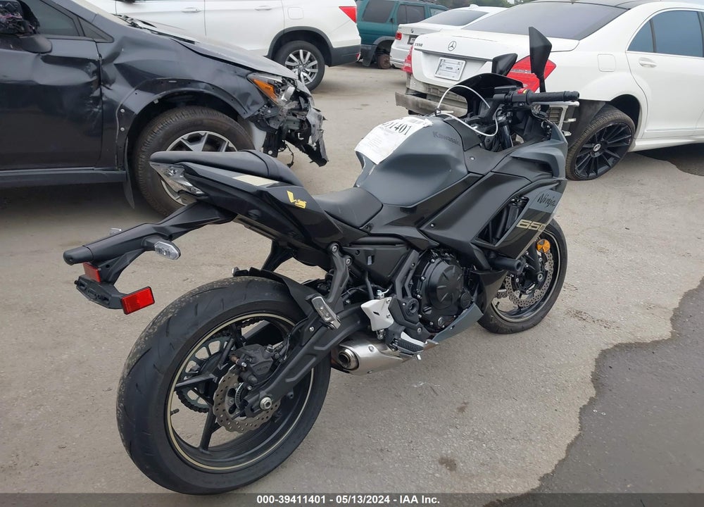 2024 KAWASAKI EX650 P VIN: ML5EXEP12RDAC4019