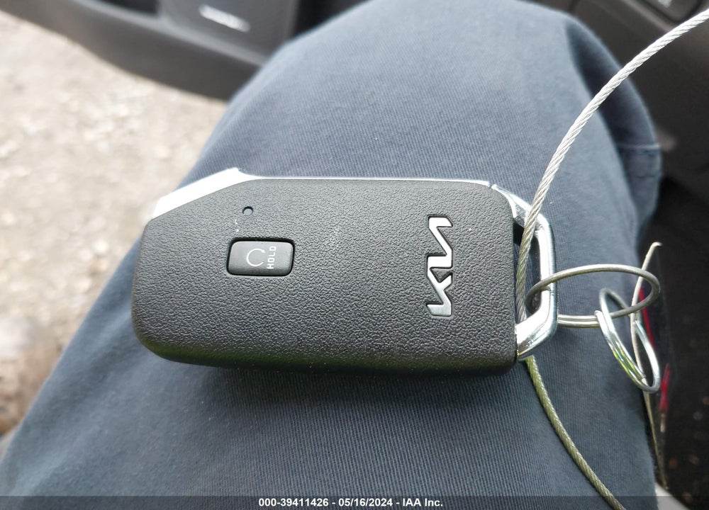 2022 KIA NIRO EV EX PREMIUM VIN: KNDCE3LG2N5138741