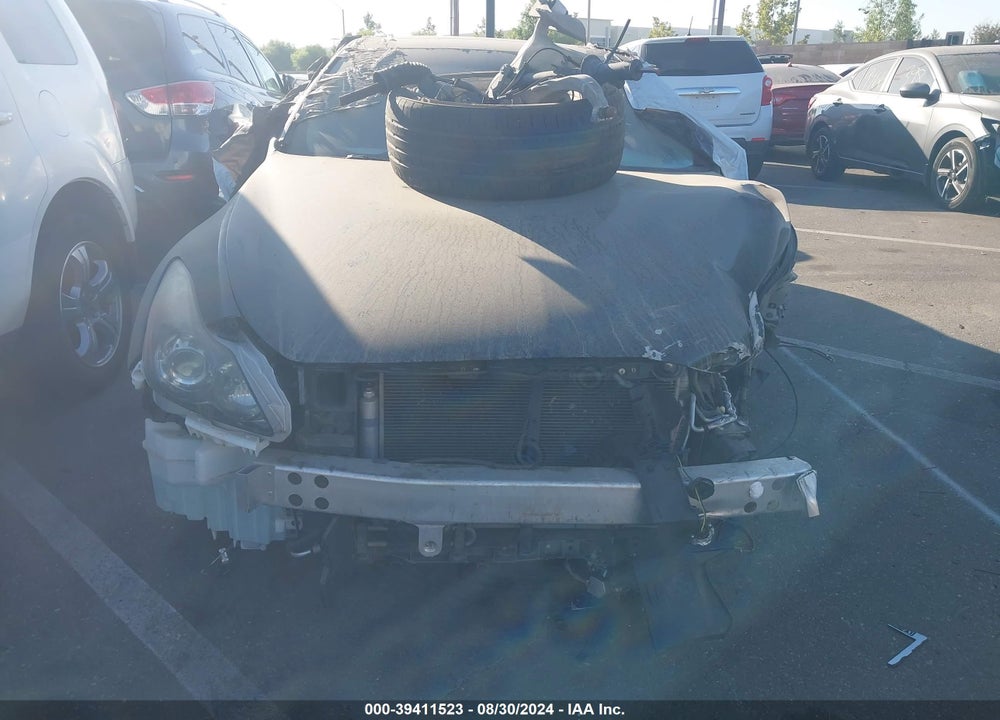 2014 INFINITI Q60 JOURNEY VIN: JN1CV6EK2EM111101