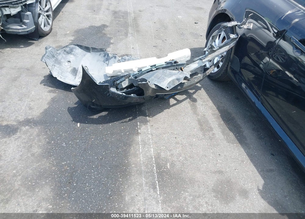 2014 INFINITI Q60 JOURNEY VIN: JN1CV6EK2EM111101