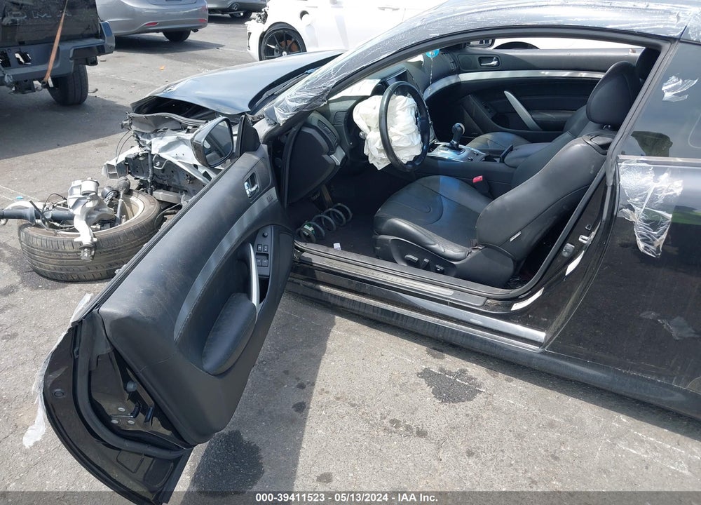 2014 INFINITI Q60 JOURNEY VIN: JN1CV6EK2EM111101