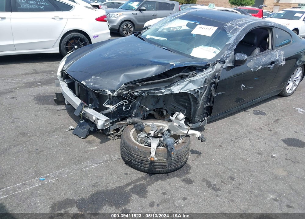 2014 INFINITI Q60 JOURNEY VIN: JN1CV6EK2EM111101