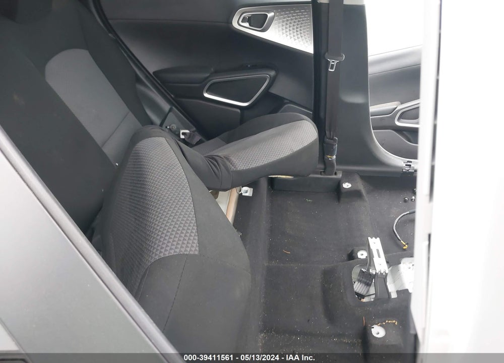 2021 KIA SOUL LX VIN: KNDJ23AU8M7739387