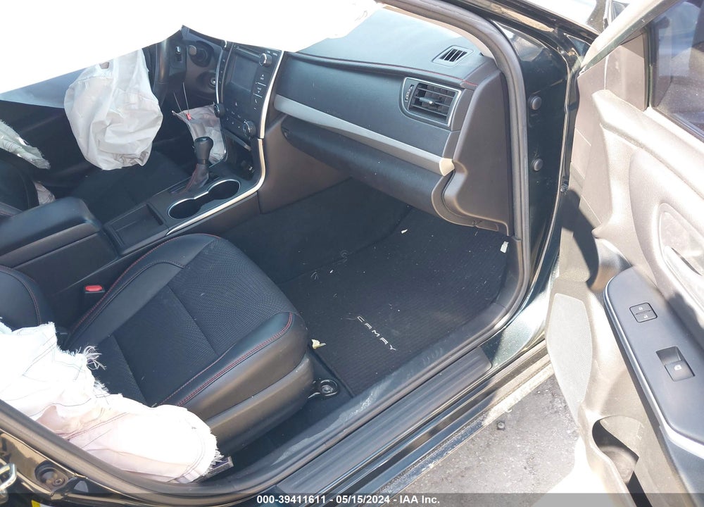 2017 TOYOTA CAMRY SE VIN: 4T1BF1FK8HU286847