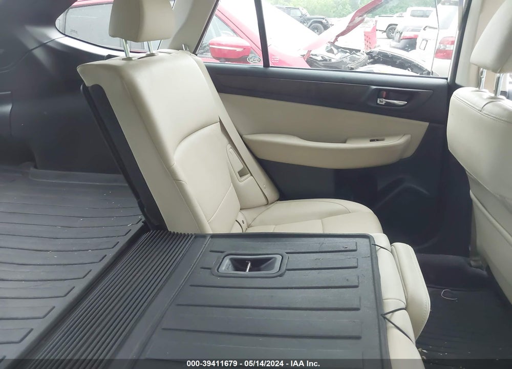 2016 SUBARU OUTBACK 2.5I LIMITED VIN: 4S4BSBLCXG3290823