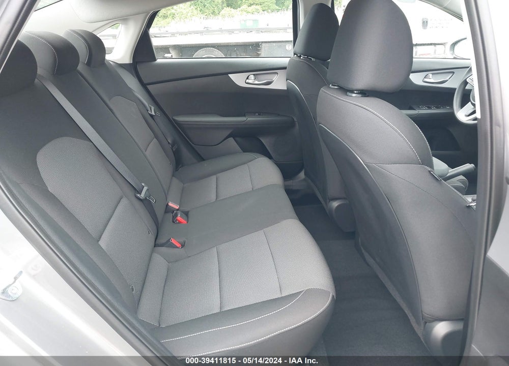 2024 KIA FORTE LXS VIN: 3KPF24AD9RE743998