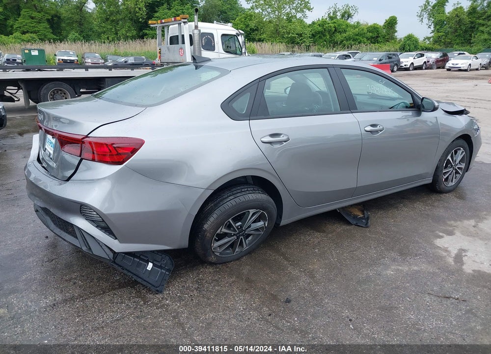 2024 KIA FORTE LXS VIN: 3KPF24AD9RE743998