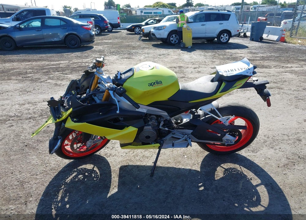 2022 APRILIA RS 660 VIN: ZD4KSUG08NS000683