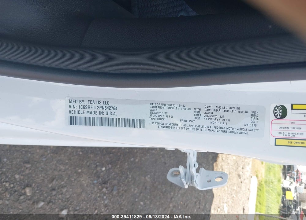 2023 RAM 1500 LAIE  4X4 5'7 BOX VIN: 1C6SRFJT2PN542764