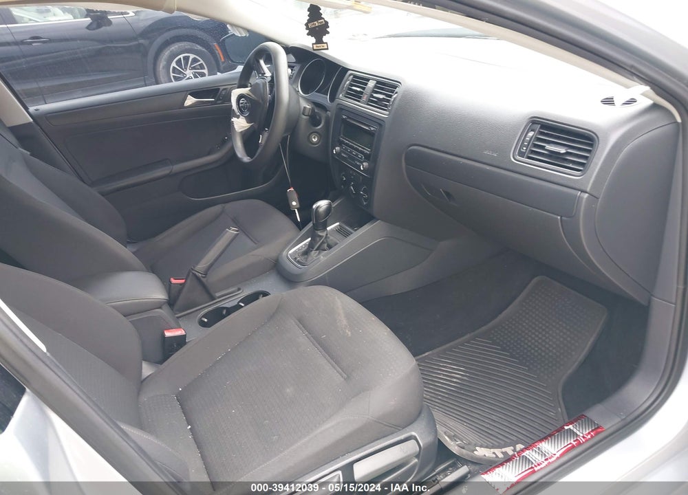 2015 VOLKSWAGEN JETTA 2.0L S VIN: 3VW2K7AJ1FM416564