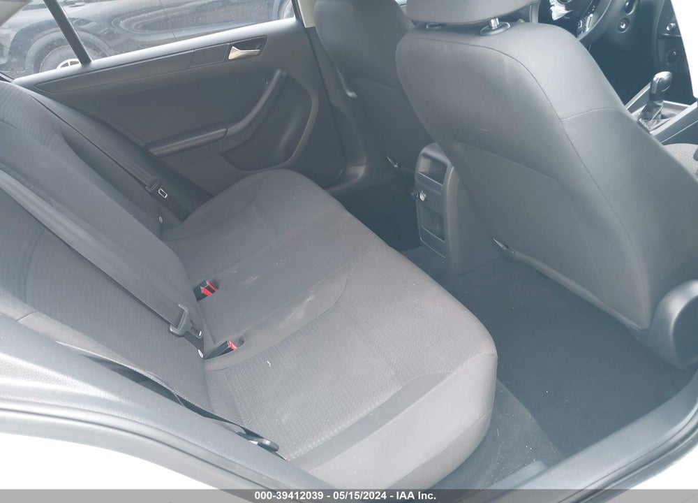 2015 VOLKSWAGEN JETTA 2.0L S VIN: 3VW2K7AJ1FM416564