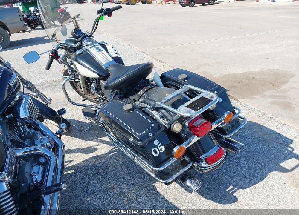 2013 HARLEY-DAVIDSON FLHP POLICE ROAD KING VIN: 1HD1FHM1XDB661550
