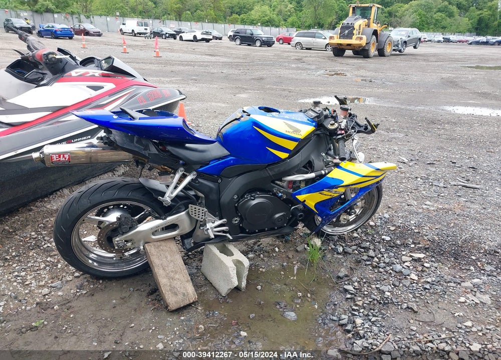 2006 HONDA CBR1000 RR VIN: JH2SC57076M205956