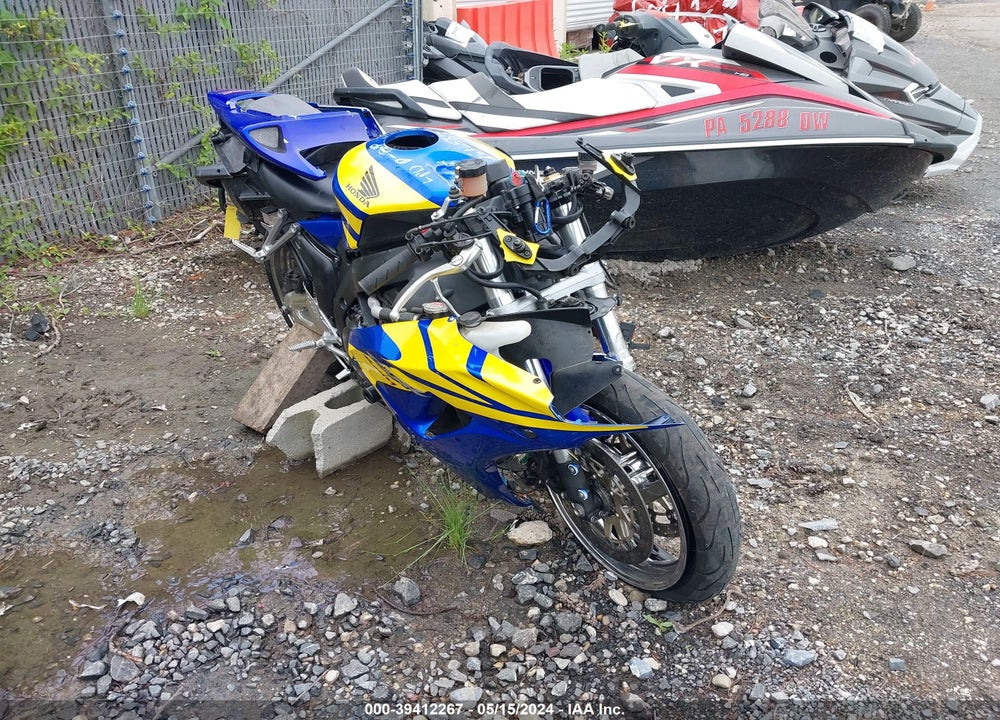2006 HONDA CBR1000 RR VIN: JH2SC57076M205956