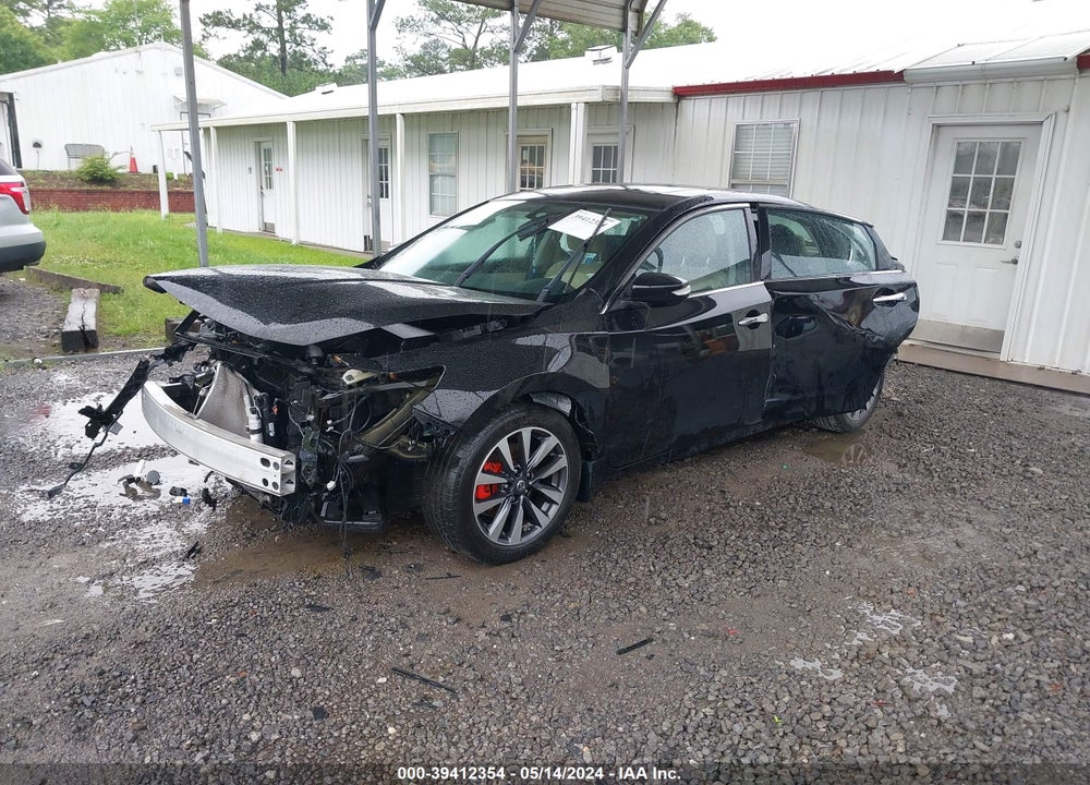 2017 NISSAN ALTIMA VIN: 1N4AL3AP1HC220353
