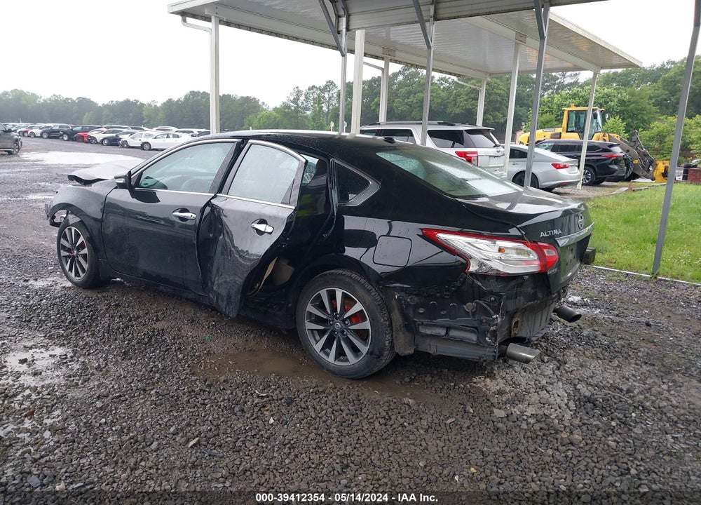 2017 NISSAN ALTIMA VIN: 1N4AL3AP1HC220353