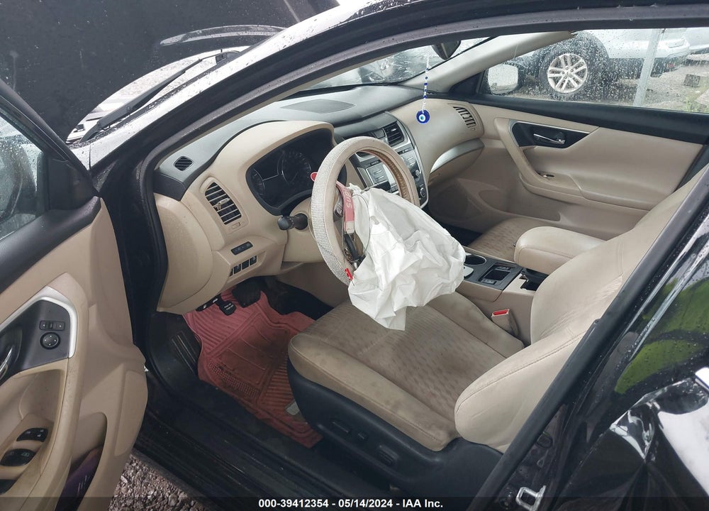 2017 NISSAN ALTIMA VIN: 1N4AL3AP1HC220353