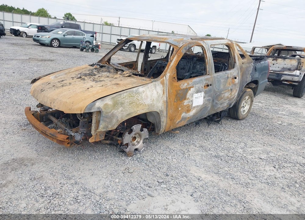 2011 CHEVROLET AVALANCHE 1500 LS VIN: 3GNMCEE01BG126288