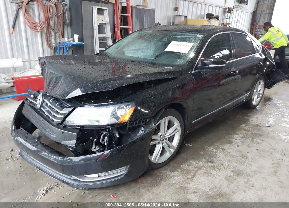 2015 VOLKSWAGEN PASSAT 1.8T SEL PREMIUM VIN: 1VWCT7A39FC041236