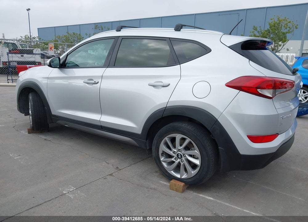 2016 HYUNDAI TUCSON SE VIN: KM8J33A4XGU238788