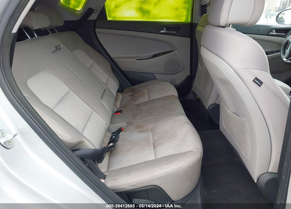2016 HYUNDAI TUCSON SE VIN: KM8J33A4XGU238788