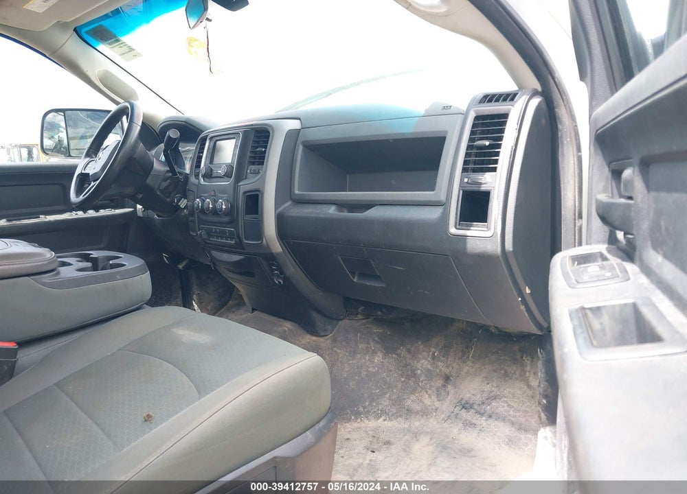 2018 RAM 2500 VIN: 3C6UR5HJ2JG144560