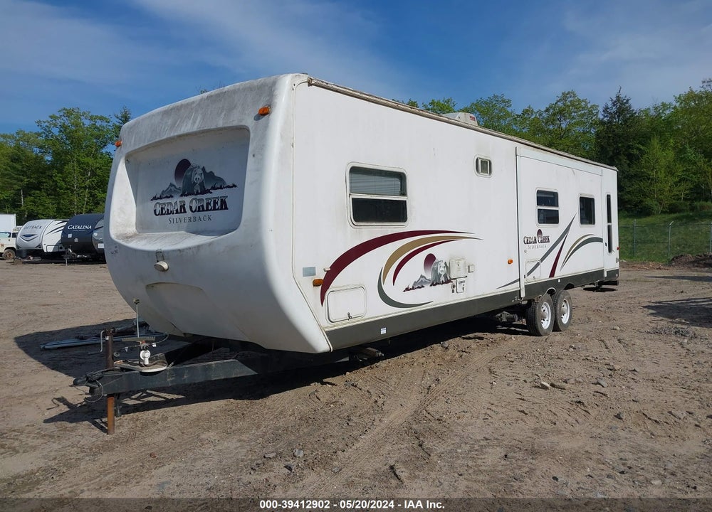 2003 CEDAR CREEK SILVERBACK VIN: 4X4TCRG293P186174