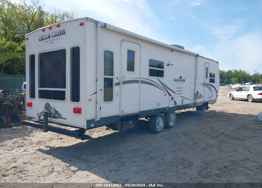 2003 CEDAR CREEK SILVERBACK VIN: 4X4TCRG293P186174
