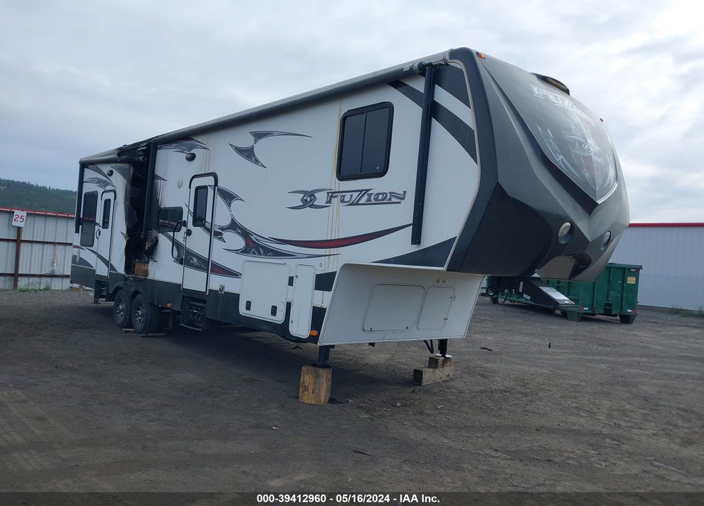 2012 KEYSTONE FUZION 315 VIN: 4YDF31520CF811152