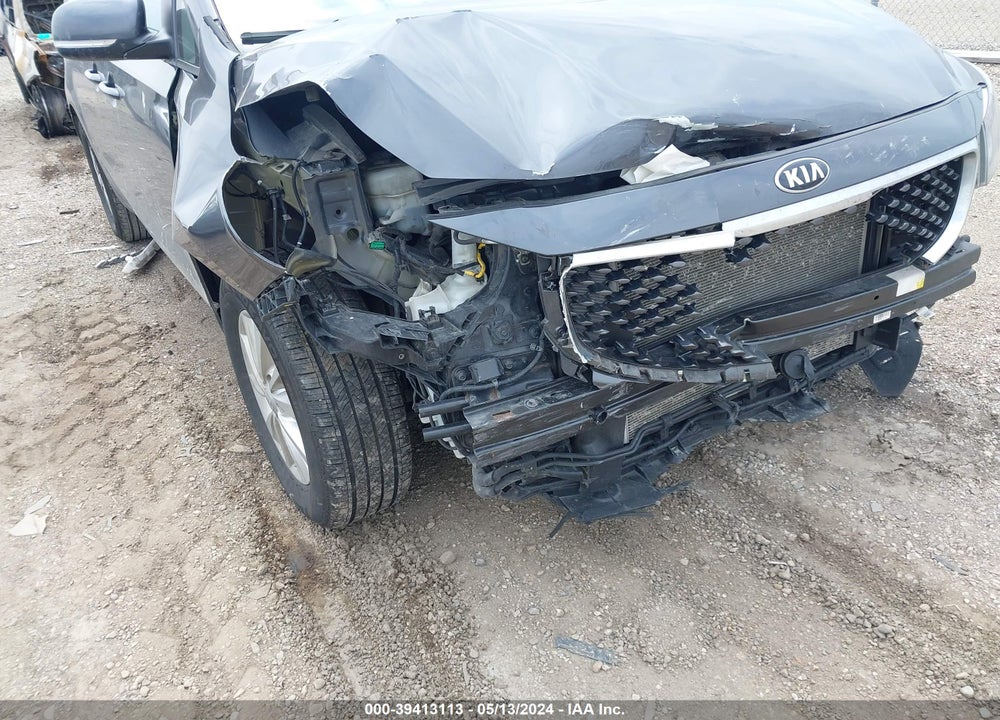 2018 KIA SEDONA LX VIN: KNDMB5C11J6390263
