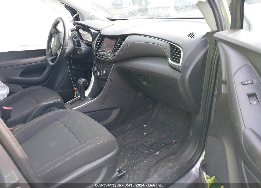 2020 CHEVROLET TRAX AWD LS VIN: 3GNCJNSB2LL268441