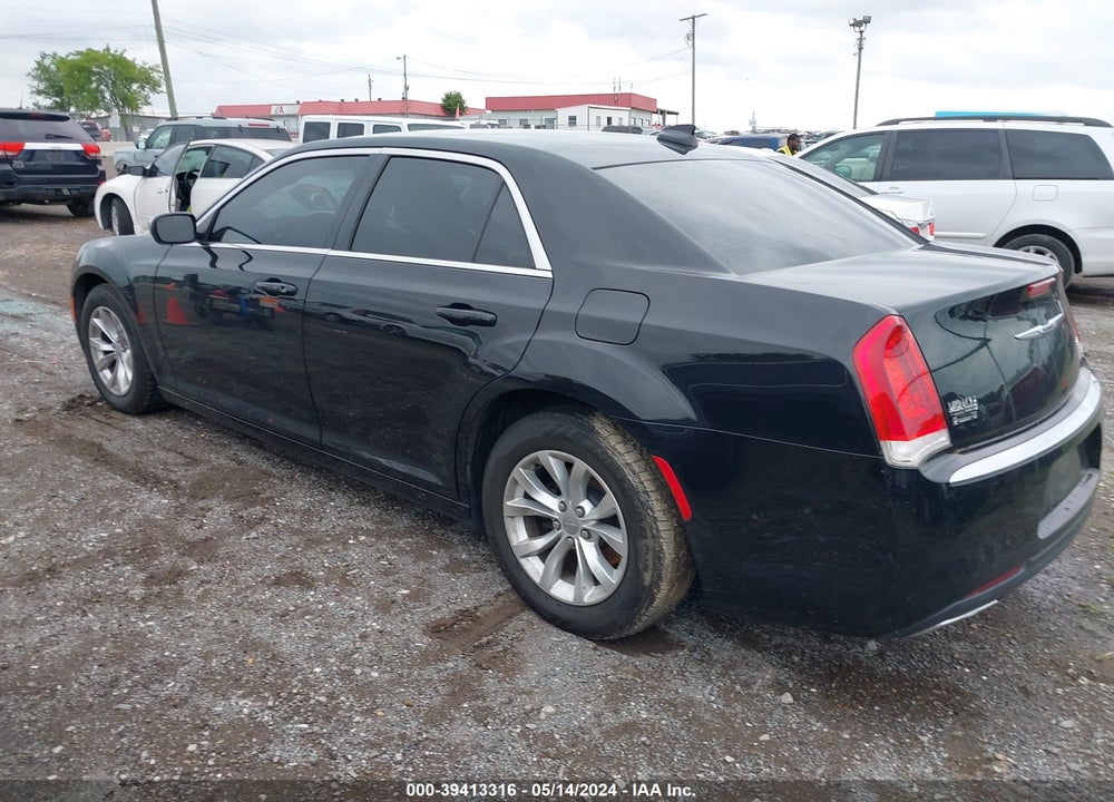 2015 CHRYSLER 300 VIN: 2C3CCAAG1FH922095
