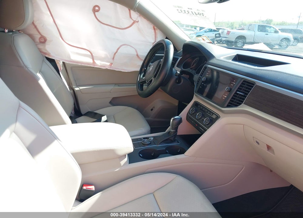 2018 VOLKSWAGEN ATLAS 3.6L V6 SE/3.6L V6 SE W/TECHNOLOGY VIN: 1V2LR2CA6JC543421