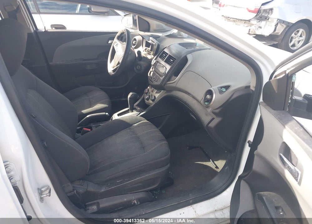 2015 CHEVROLET SONIC LT AUTO VIN: 1G1JC6SG7F4204040
