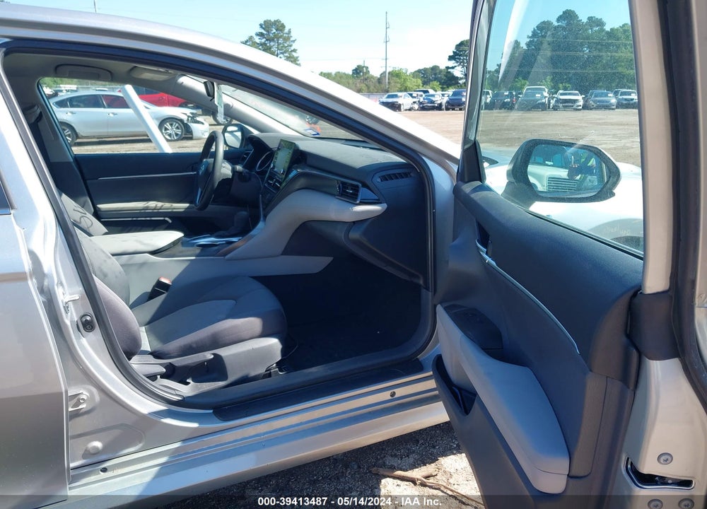 2021 TOYOTA CAMRY LE HYBRID VIN: 4T1C31AK1MU021167