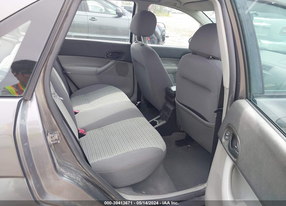 2006 FORD FOCUS ZX4 VIN: 1FAHP34N16W249795