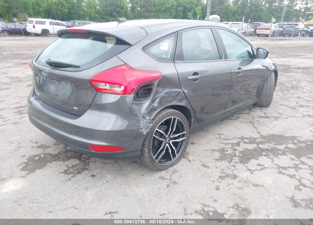 2016 FORD FOCUS SE VIN: 1FADP3K2XGL210536