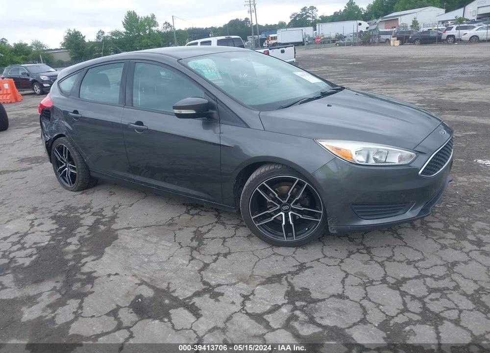 2016 FORD FOCUS SE VIN: 1FADP3K2XGL210536