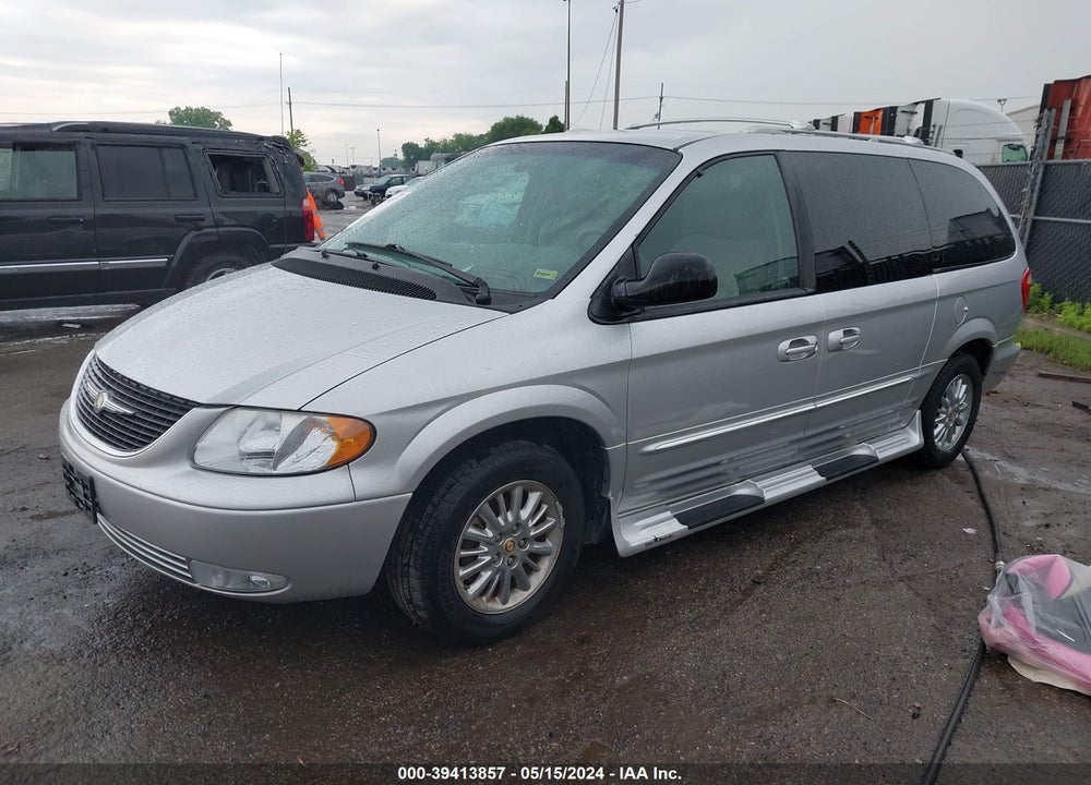 2002 CHRYSLER TOWN & COUNTRY VIN: 2C8GP64L52R578717