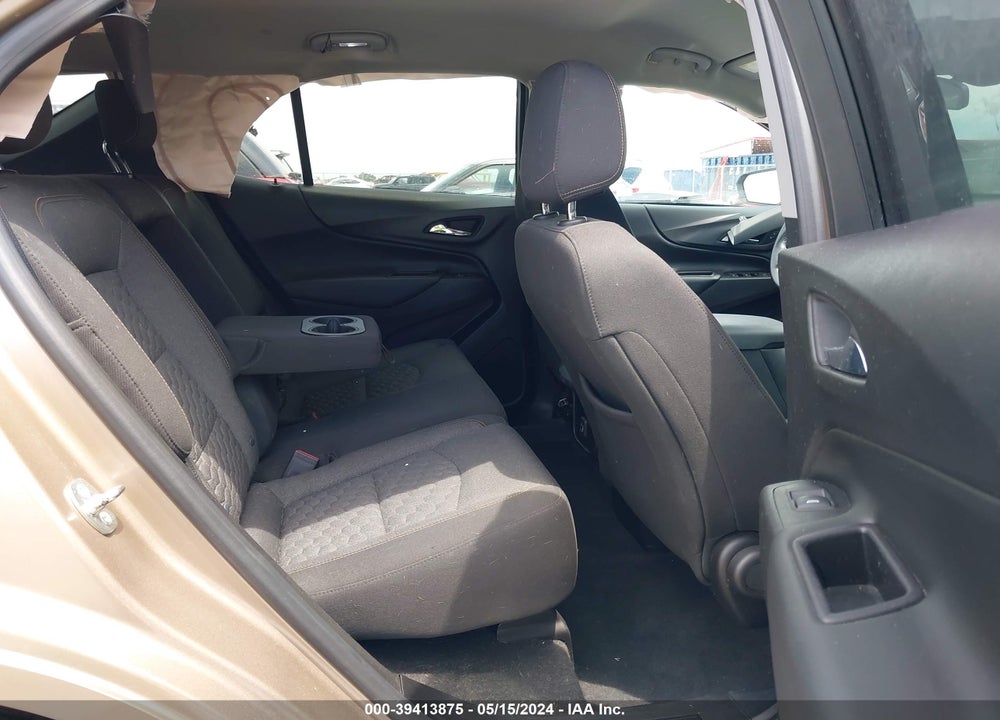 2019 CHEVROLET EQUINOX LT VIN: 2GNAXUEV4K6130246